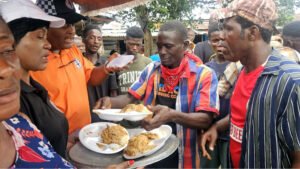 Let Men Talk_0001_02_0000_lmxx